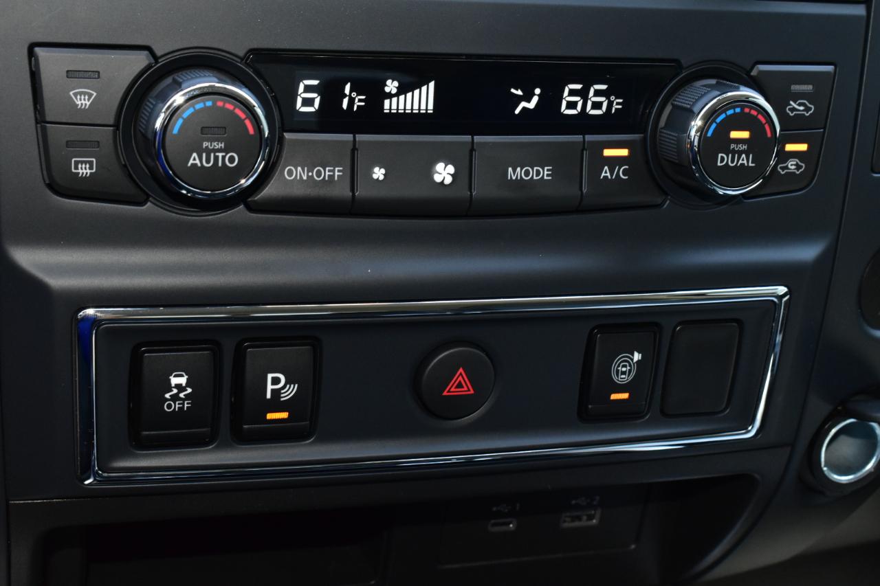 Nissan Titan 4x2 Crew Cab SV 2024
