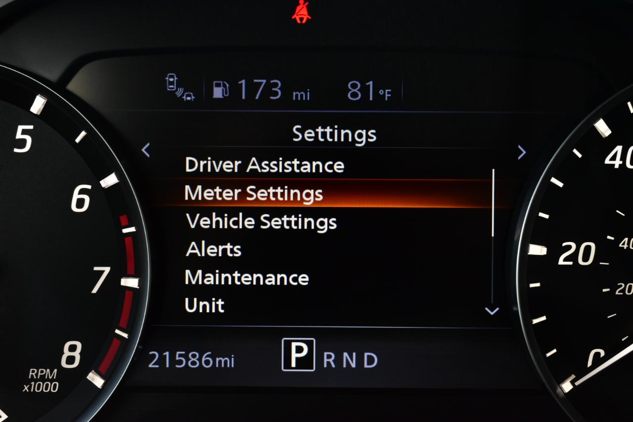 Nissan Titan 4x2 Crew Cab SV 2024