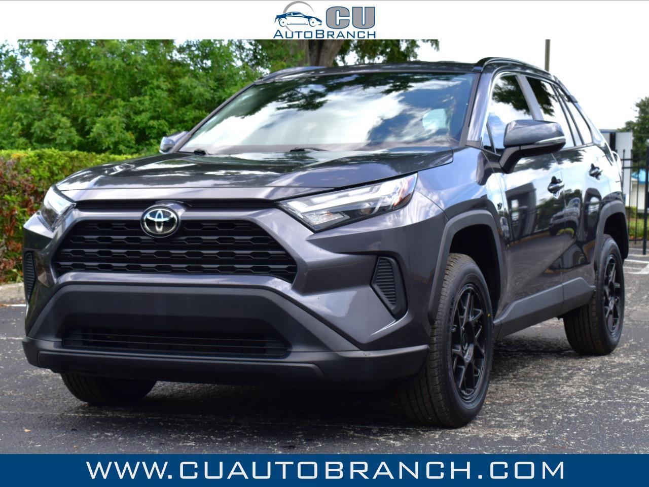 Toyota RAV4 XLE FWD (Natl) 2024