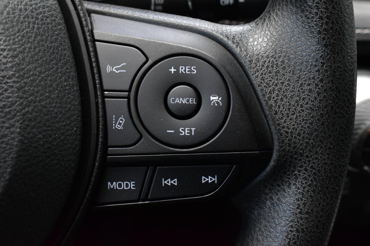 Toyota RAV4 XLE FWD (Natl) 2024