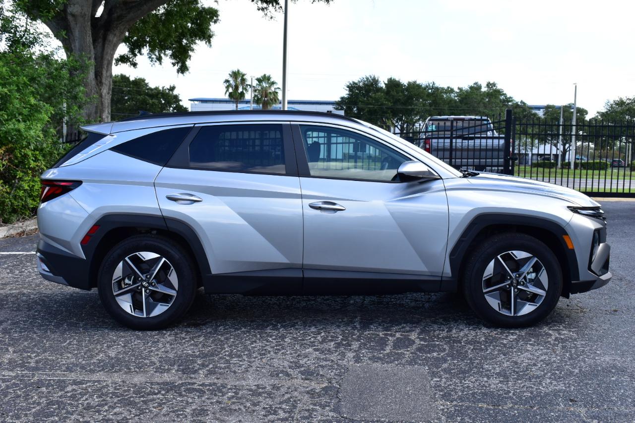 Hyundai Tucson SEL FWD 2026