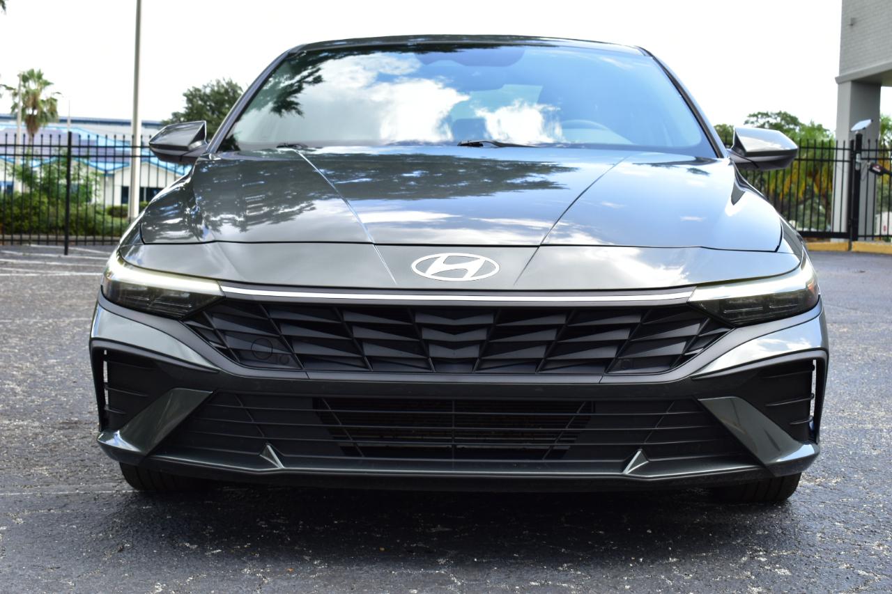 Hyundai Elantra SEL IVT 2024
