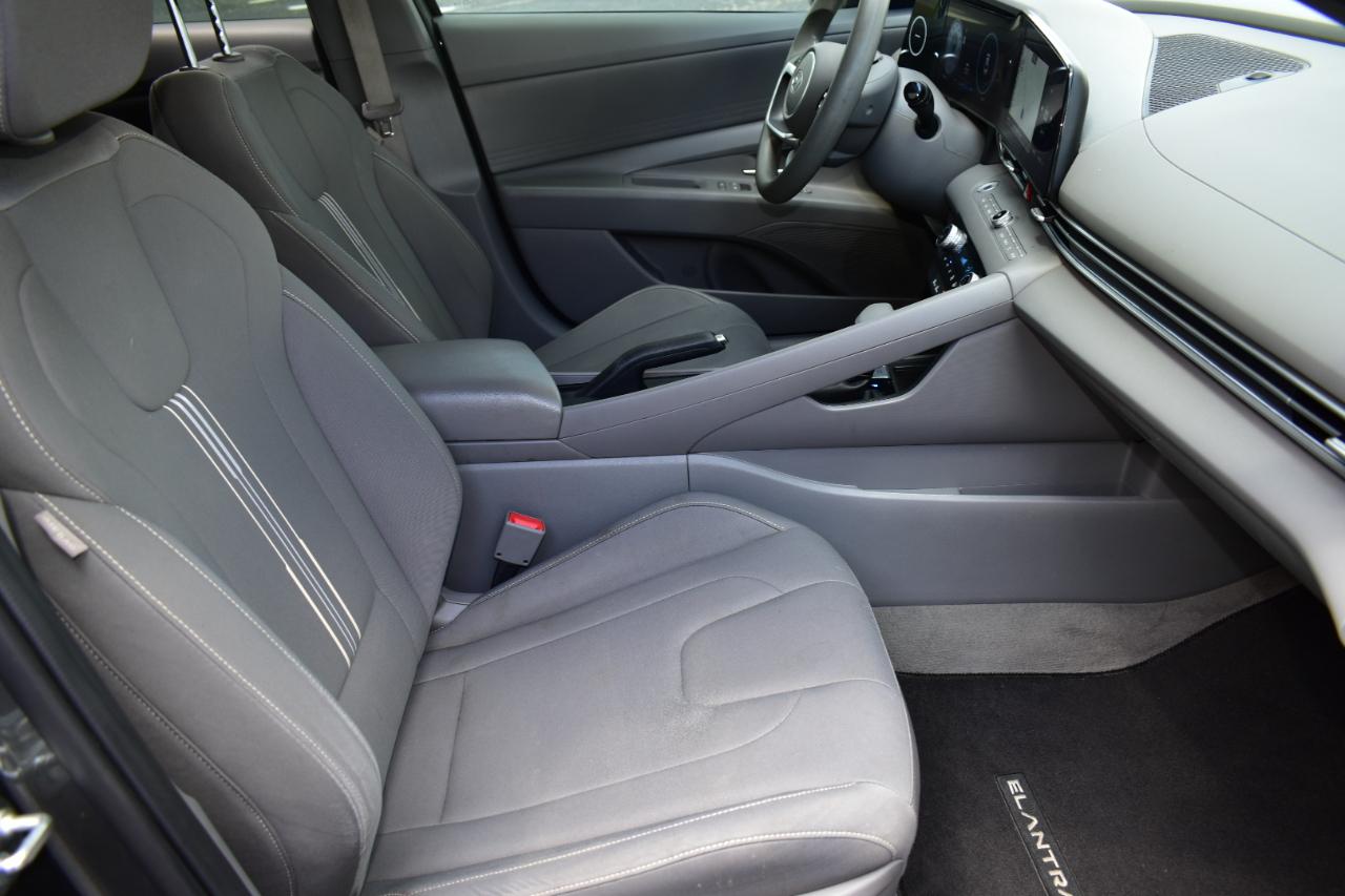 Hyundai Elantra SEL IVT 2024