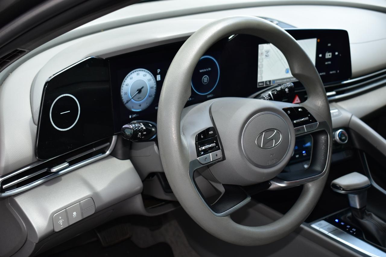 Hyundai Elantra SEL IVT 2024