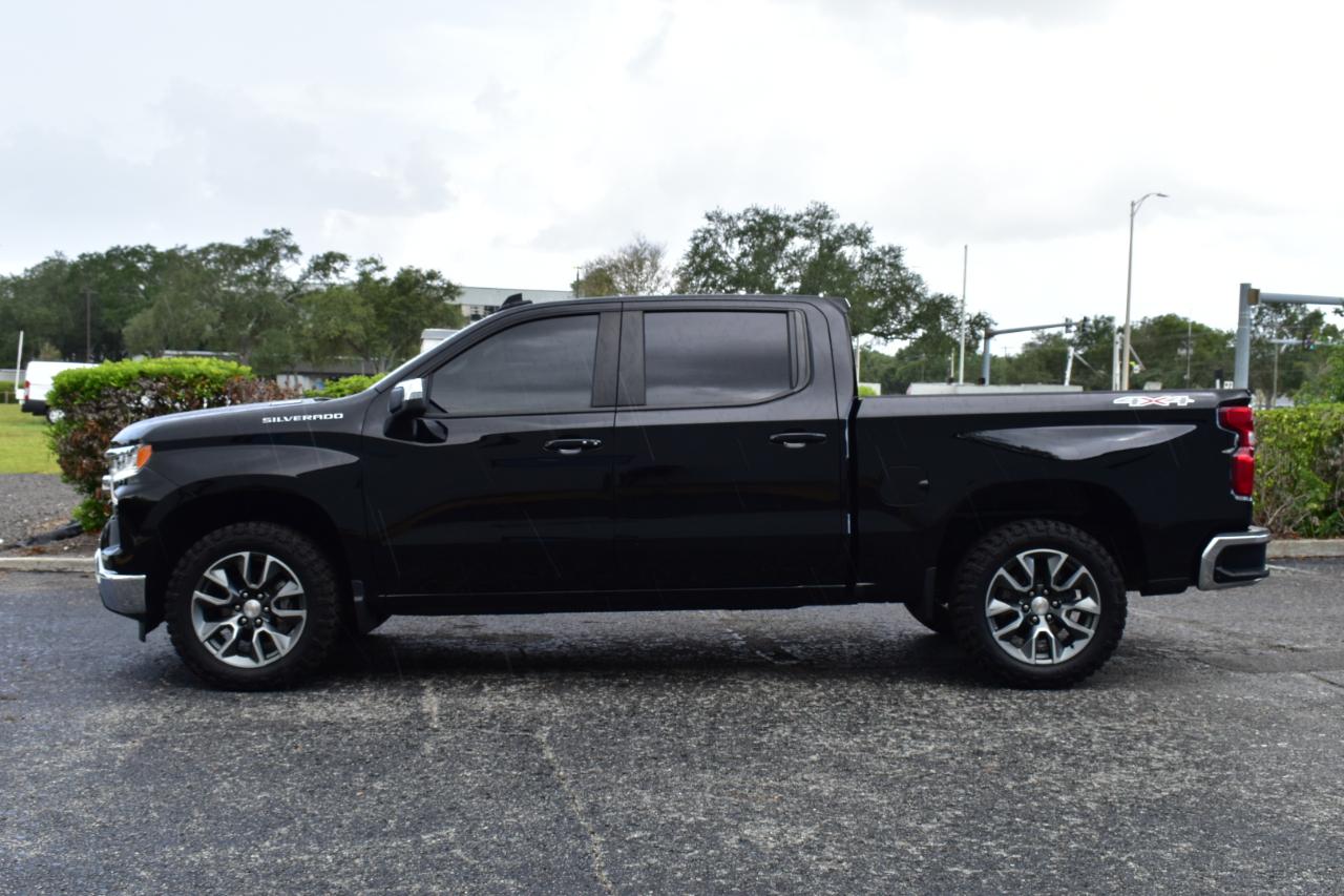 Chevrolet Silverado 1500 4WD Crew Cab 147" LT w/2FL 2025
