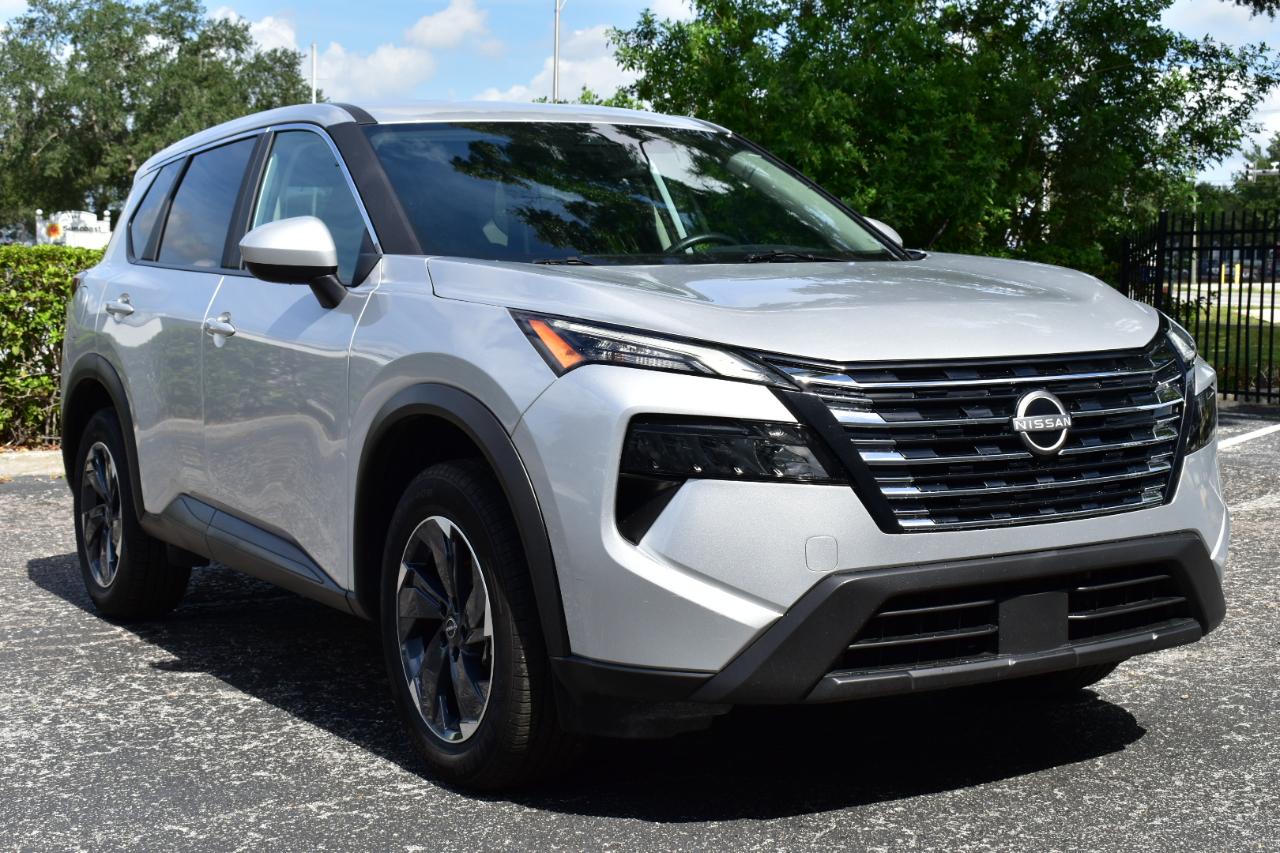 Nissan Rogue FWD SV 2025