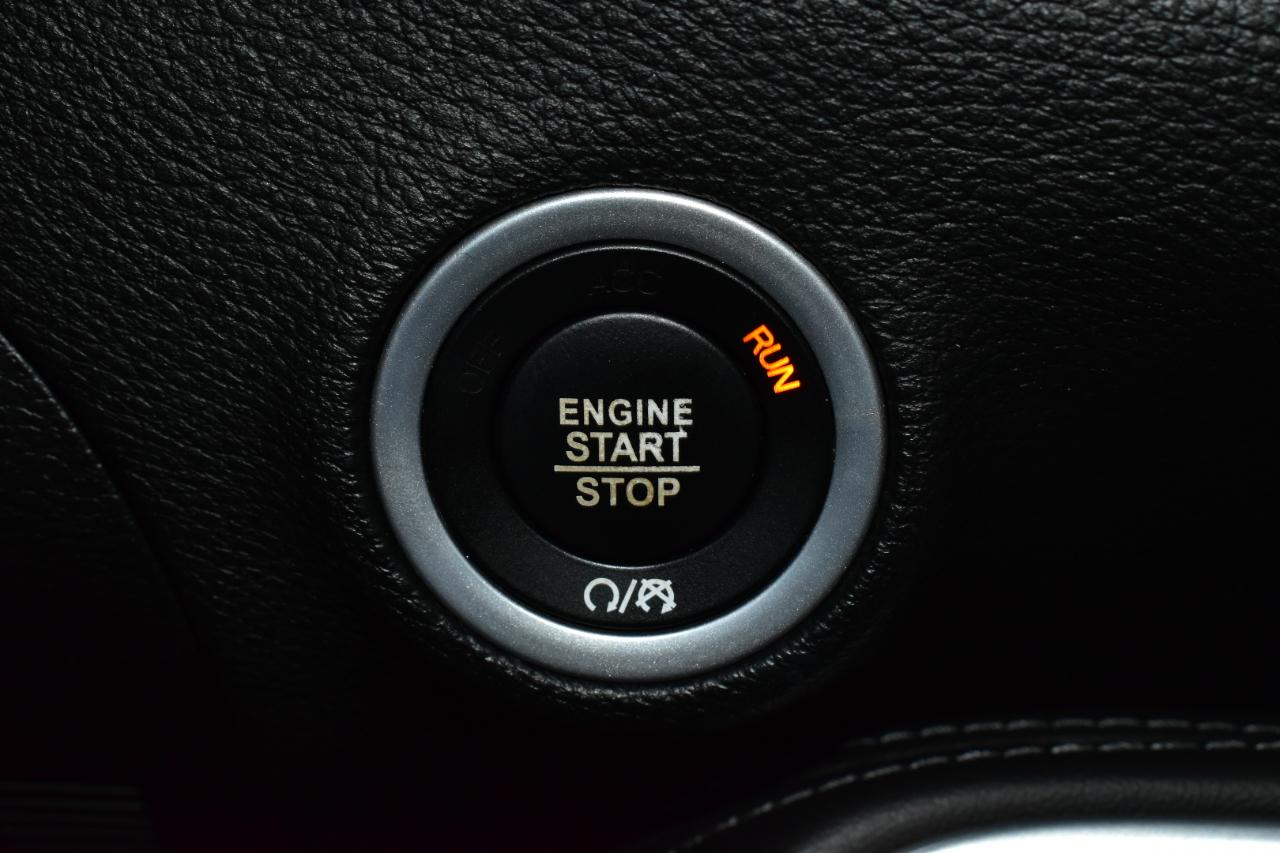 Dodge Challenger SXT RWD 2020
