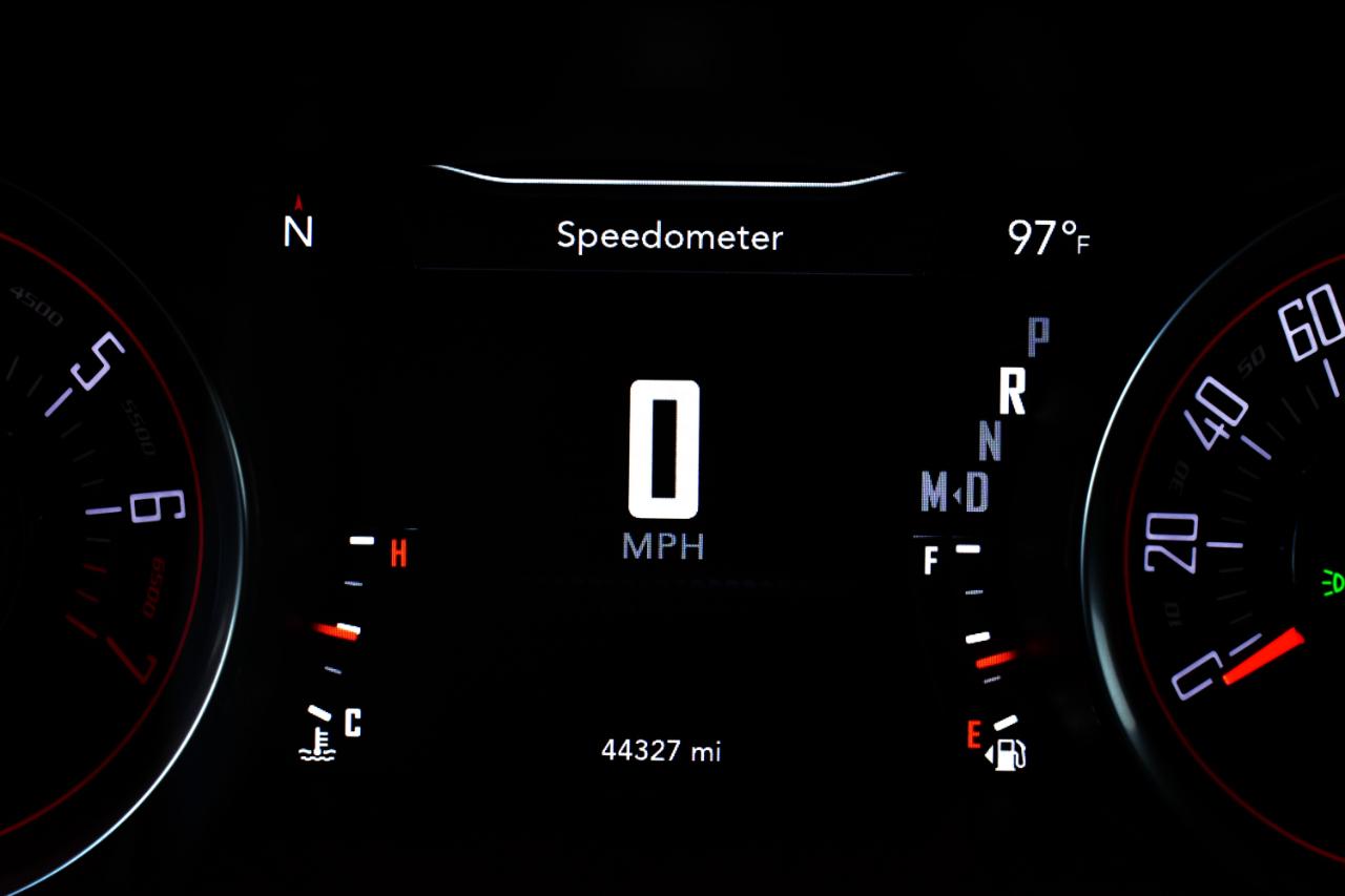 Dodge Challenger SXT RWD 2020