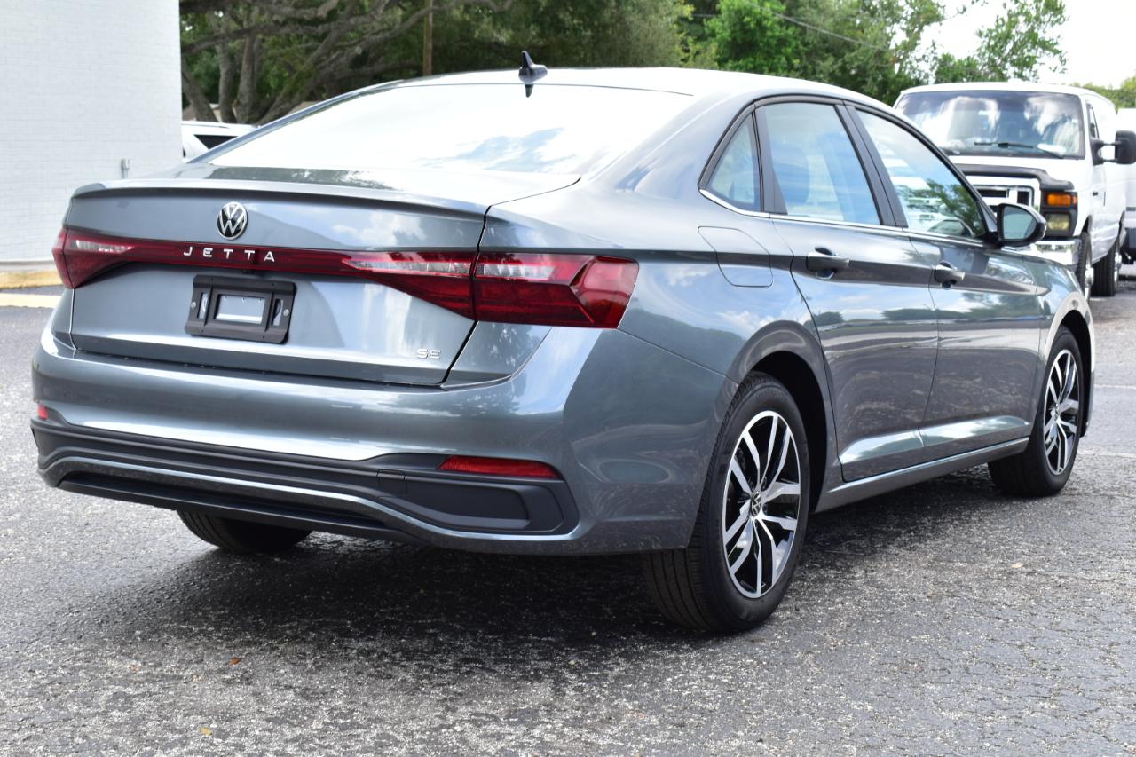 Volkswagen Jetta SE Auto 2025