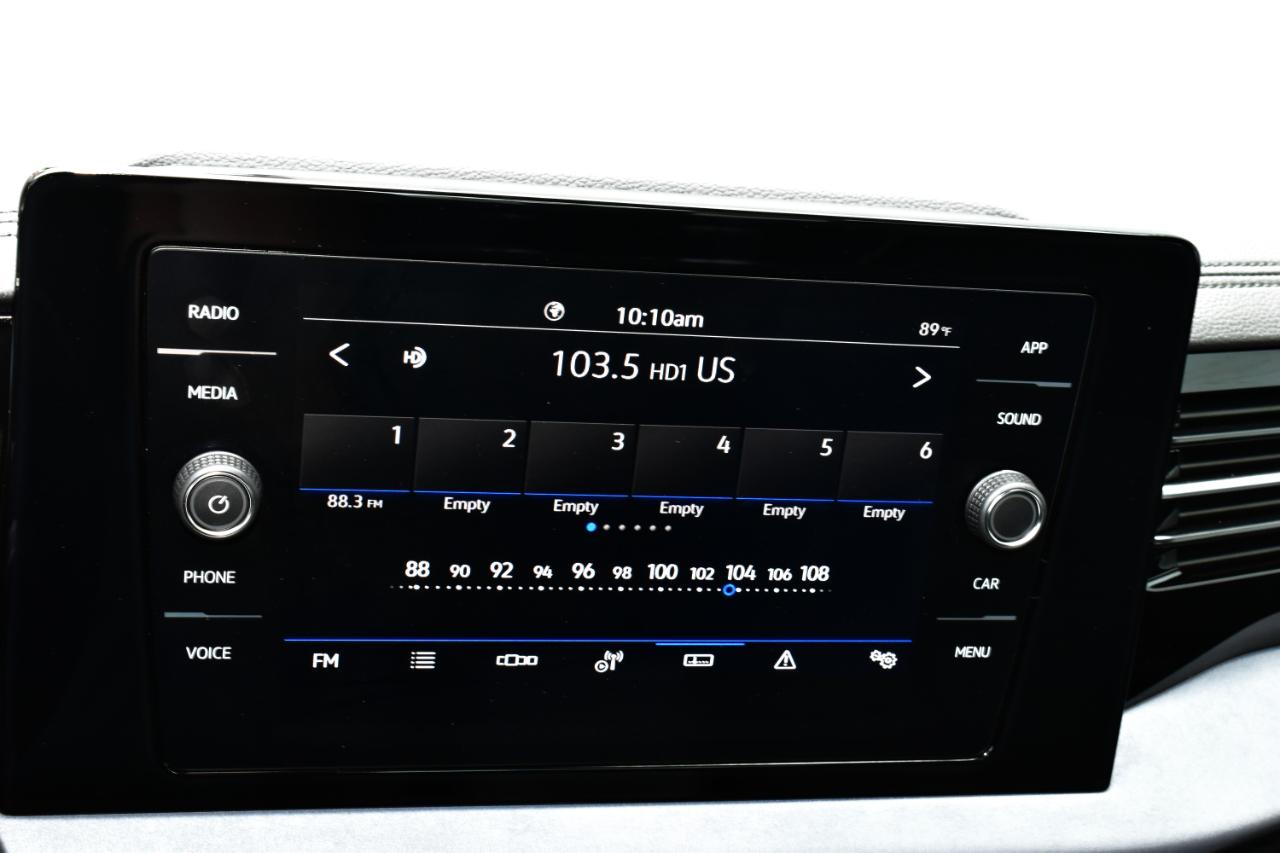Volkswagen Jetta SE Auto 2025