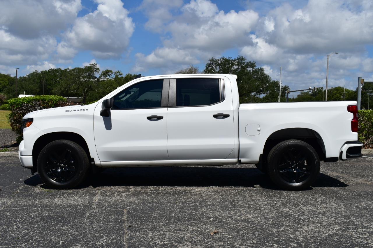 Chevrolet Silverado 1500 2WD Crew Cab 147" Custom 2023