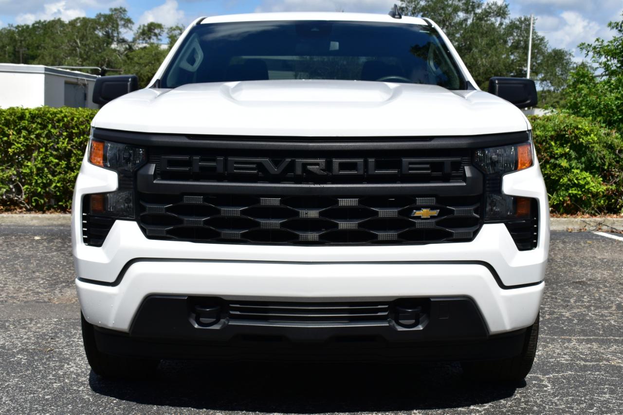 Chevrolet Silverado 1500 2WD Crew Cab 147" Custom 2023