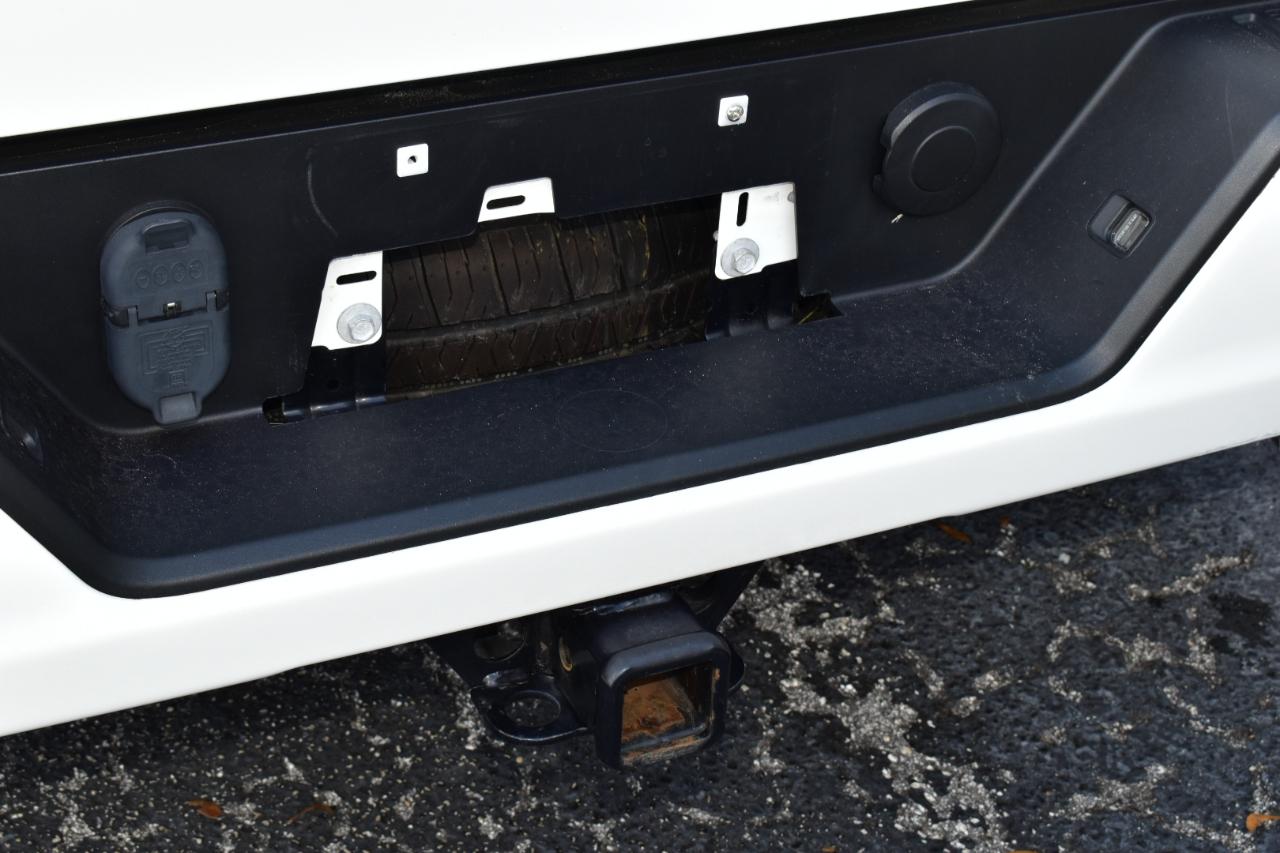 Chevrolet Silverado 1500 2WD Crew Cab 147" Custom 2023