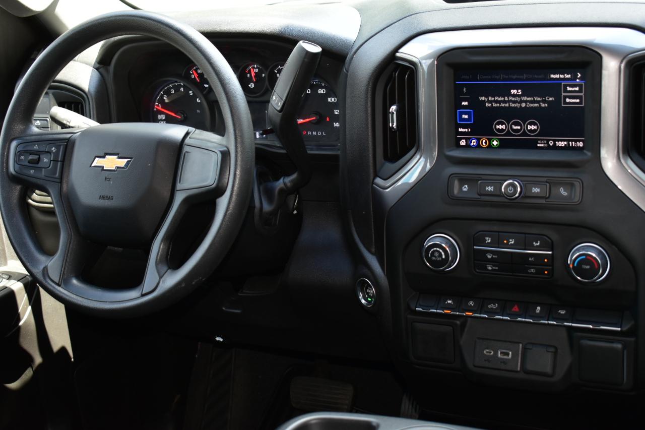 Chevrolet Silverado 1500 2WD Crew Cab 147" Custom 2023