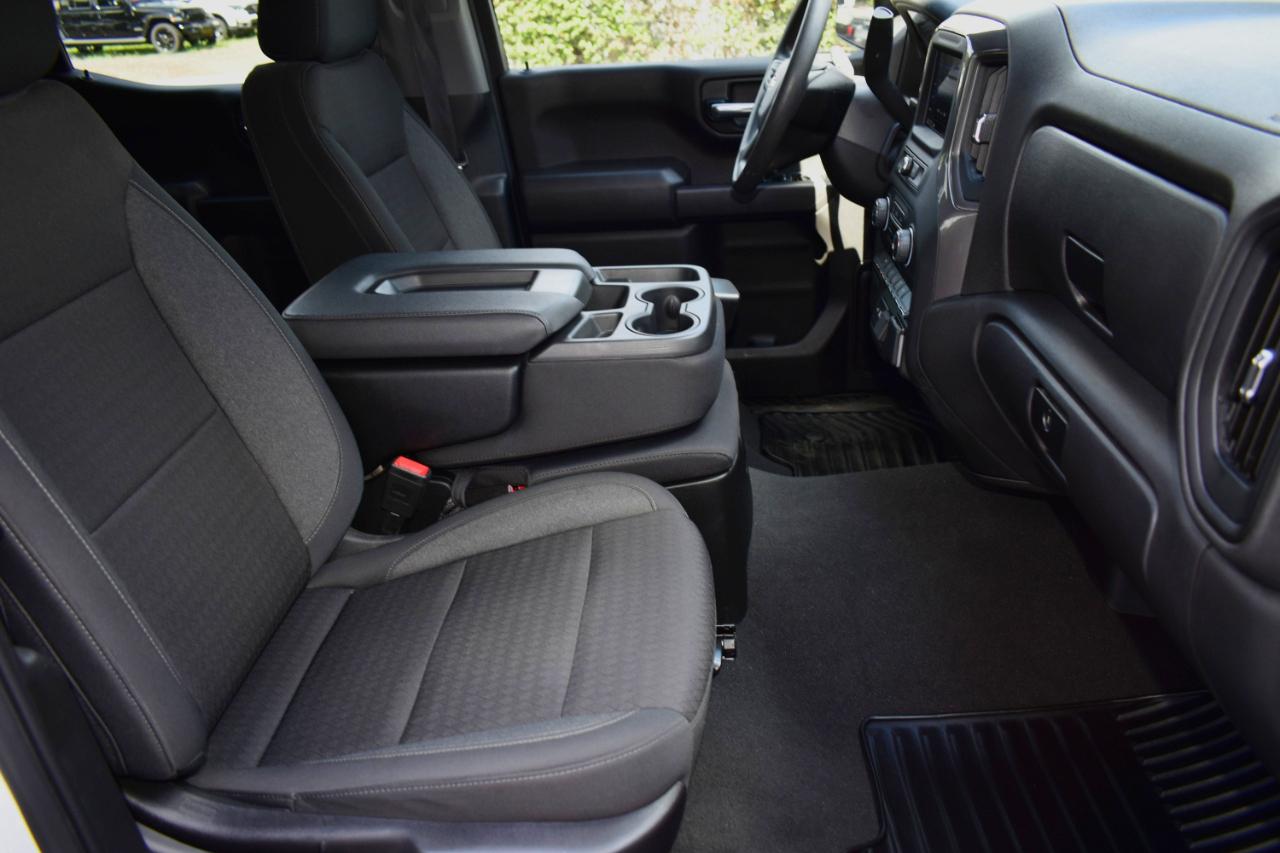 Chevrolet Silverado 1500 2WD Crew Cab 147" Custom 2023