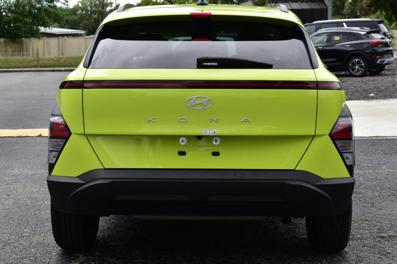 Hyundai Kona SEL FWD 2025