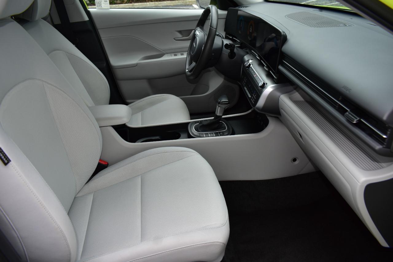 Hyundai Kona SEL FWD 2025