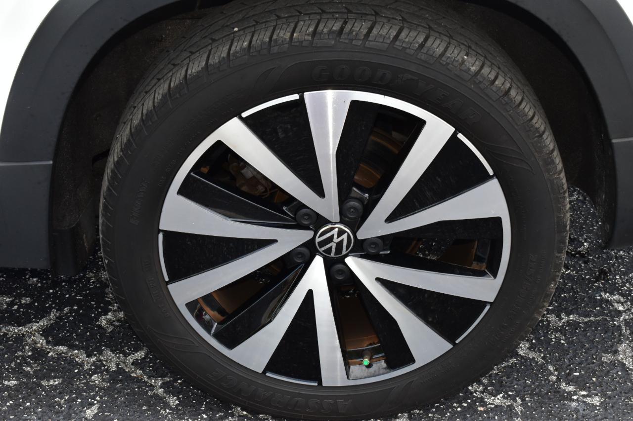 Volkswagen Taos SE FWD 2023