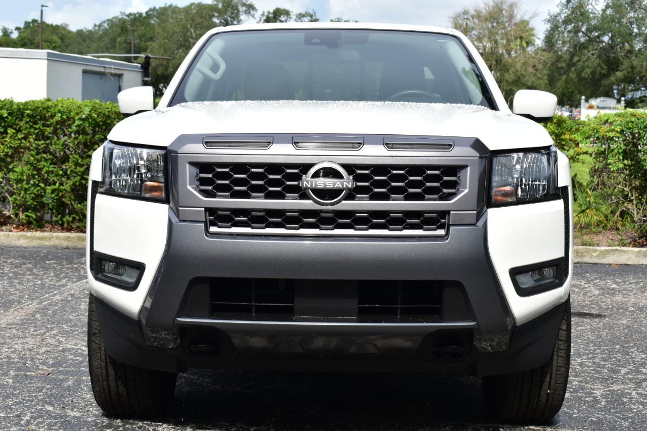Nissan Frontier Crew Cab 4x4 SV 2025