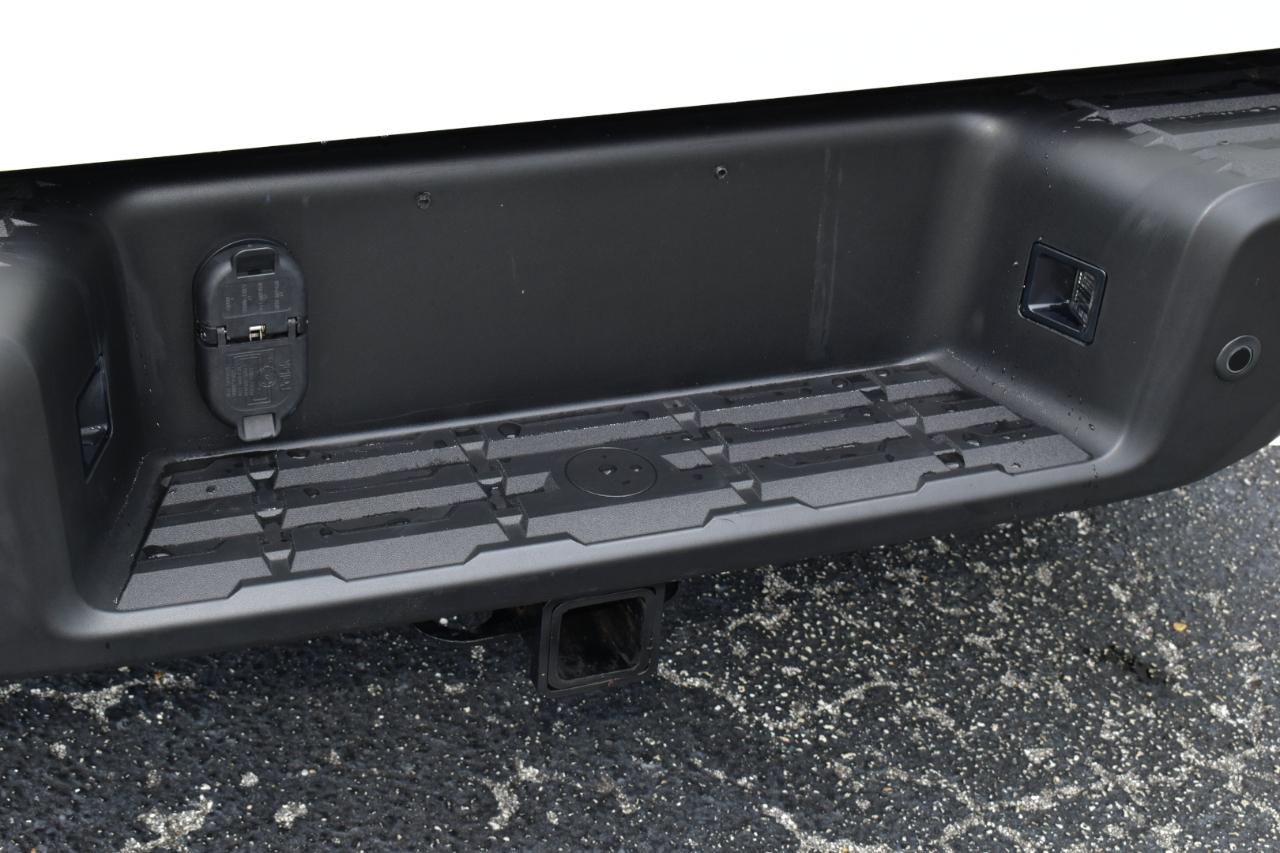 Nissan Frontier Crew Cab 4x4 SV 2025