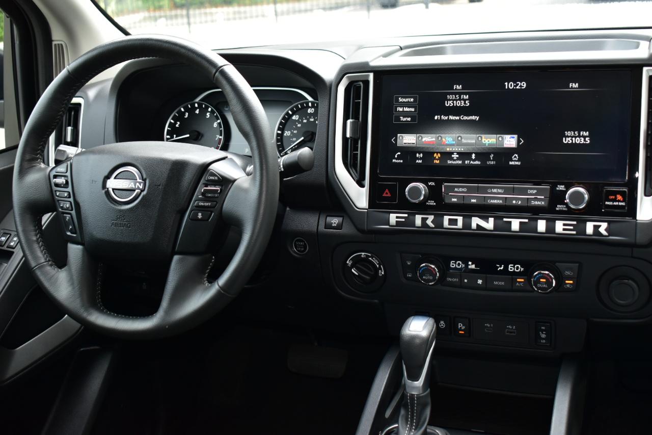 Nissan Frontier Crew Cab 4x4 SV 2025