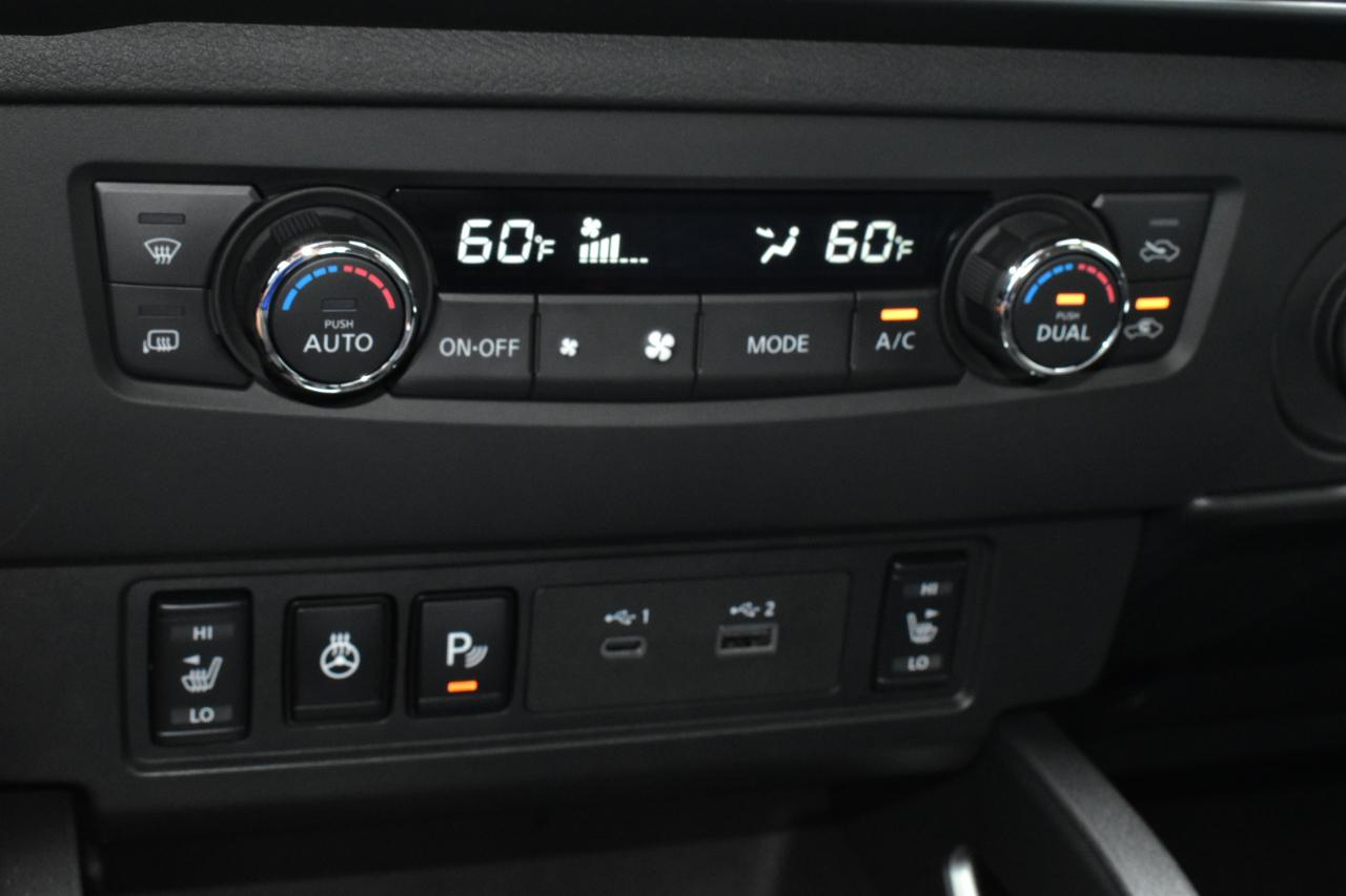 Nissan Frontier Crew Cab 4x4 SV 2025