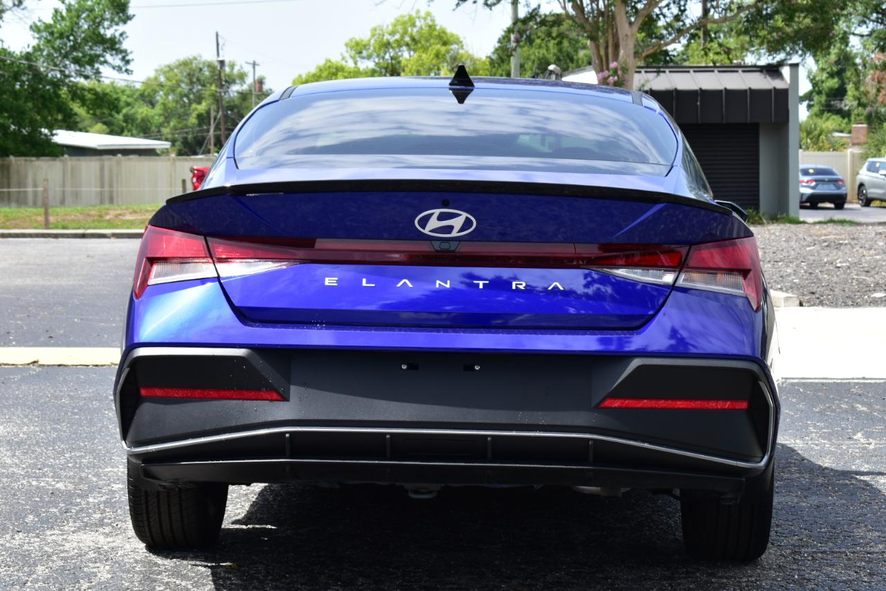 Hyundai Elantra SEL Sport IVT 2025