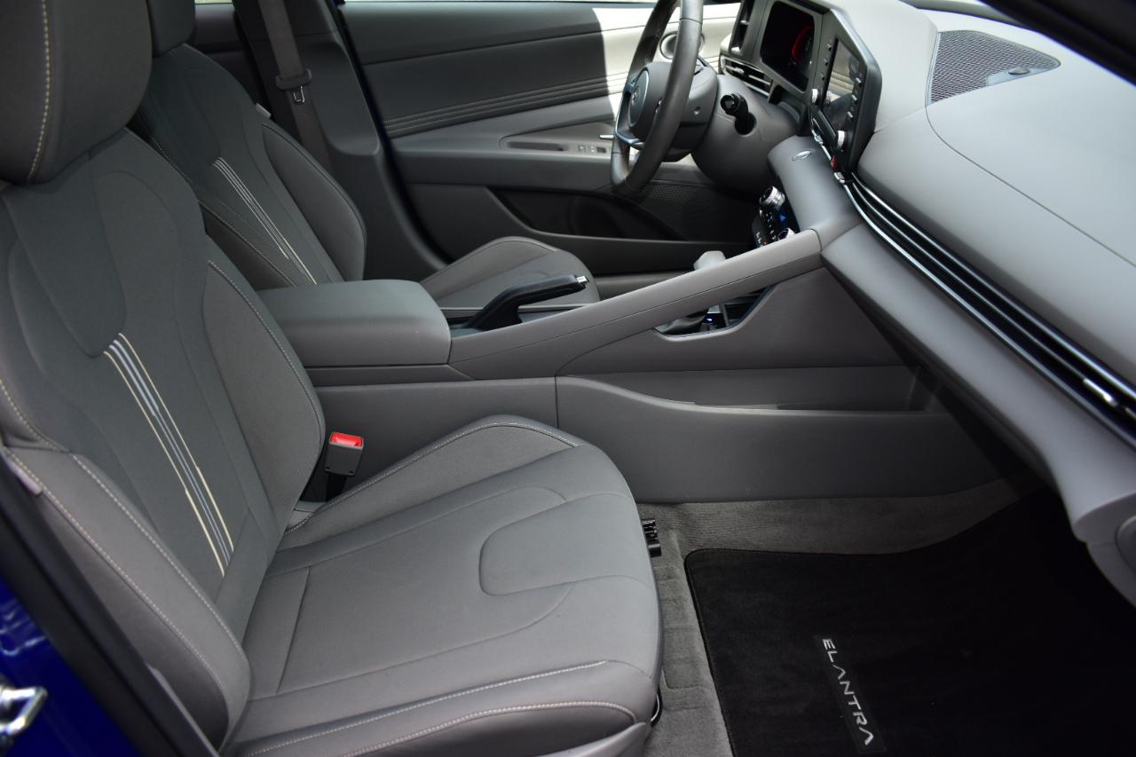 Hyundai Elantra SEL Sport IVT 2025