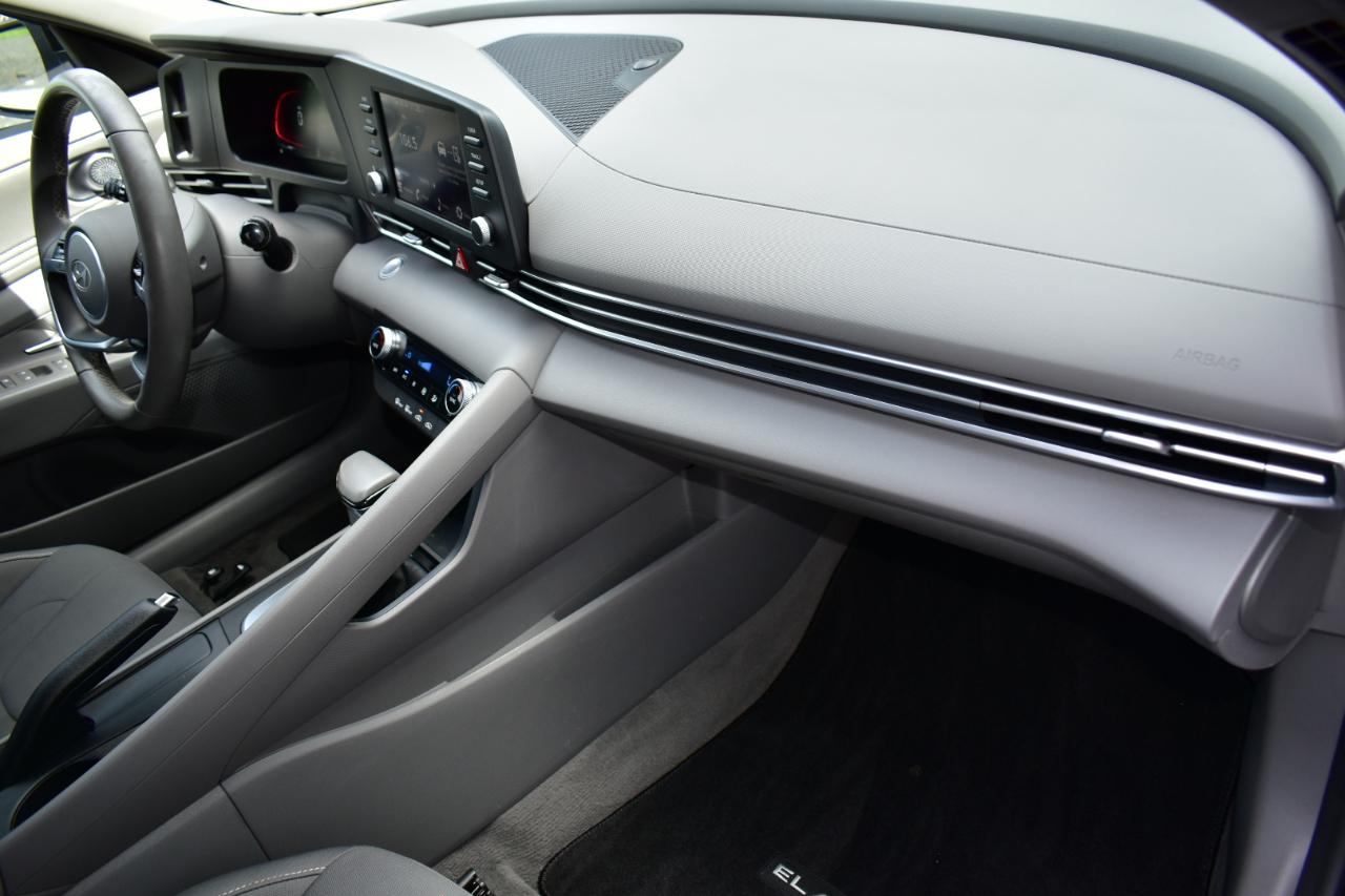 Hyundai Elantra SEL Sport IVT 2025