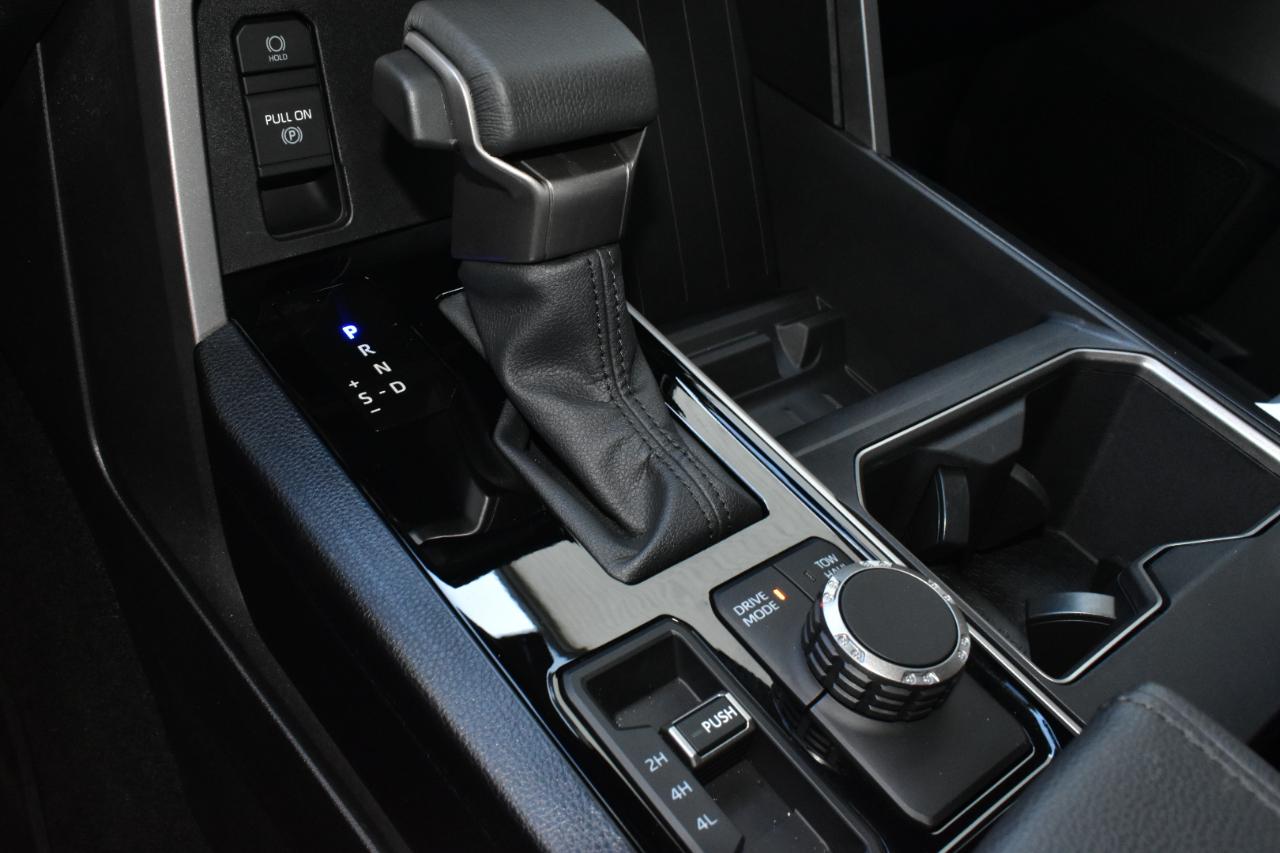 Toyota Tundra SR5 Crew Max 4WD 2026