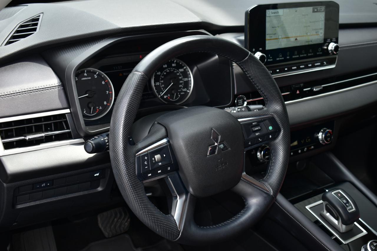 Mitsubishi Outlander SE FWD 2024