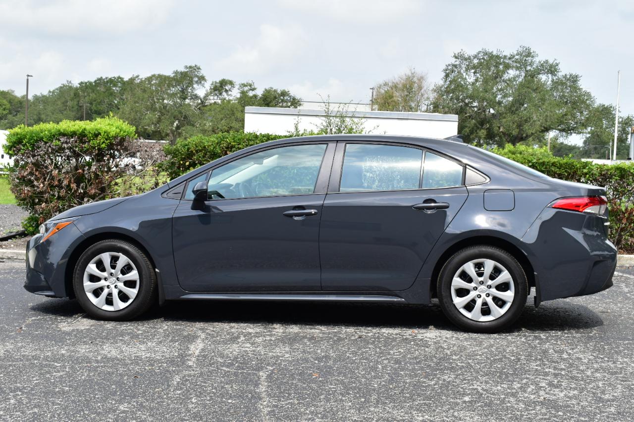 Toyota Corolla LE CVT (Natl) 2026