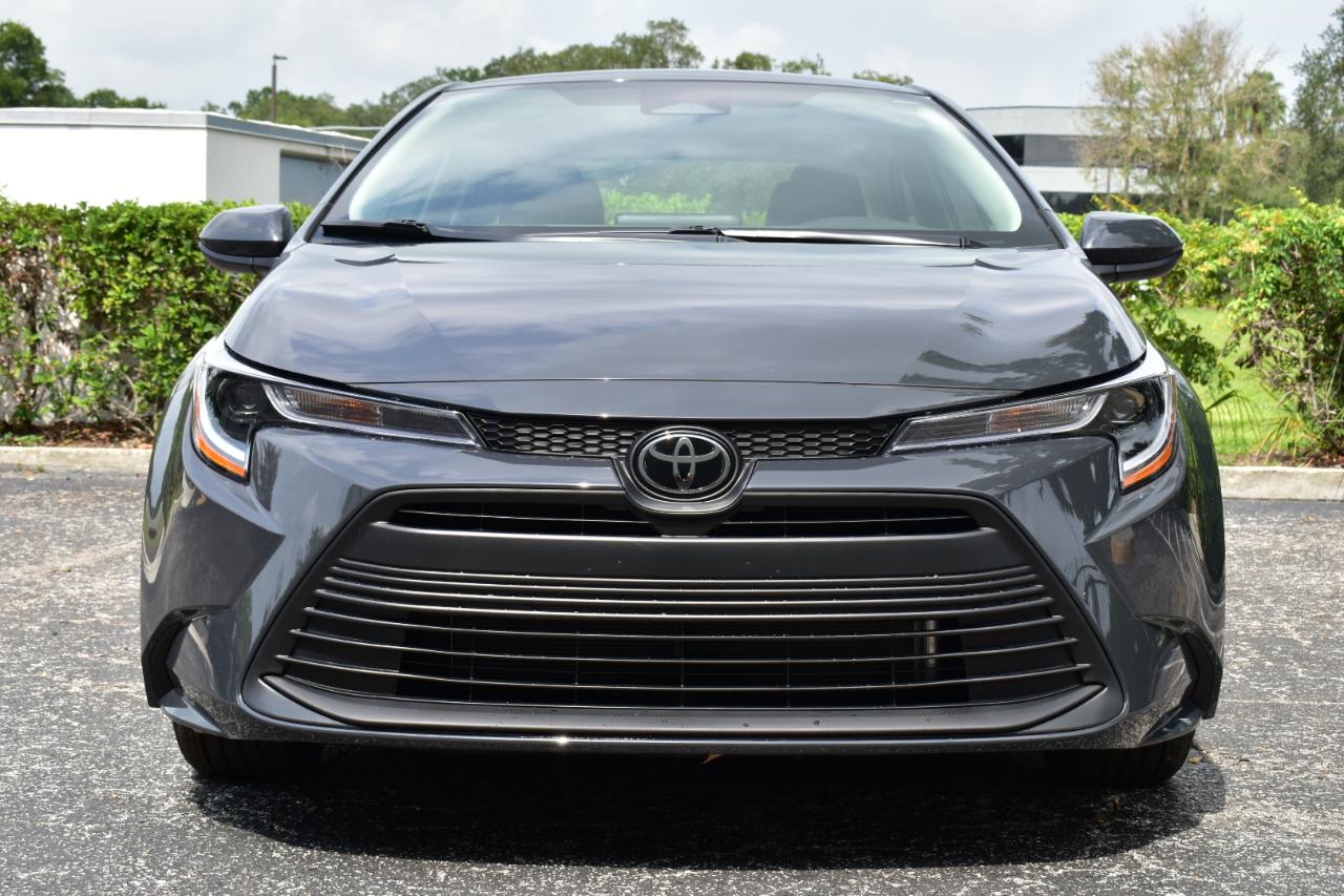 Toyota Corolla LE CVT (Natl) 2026