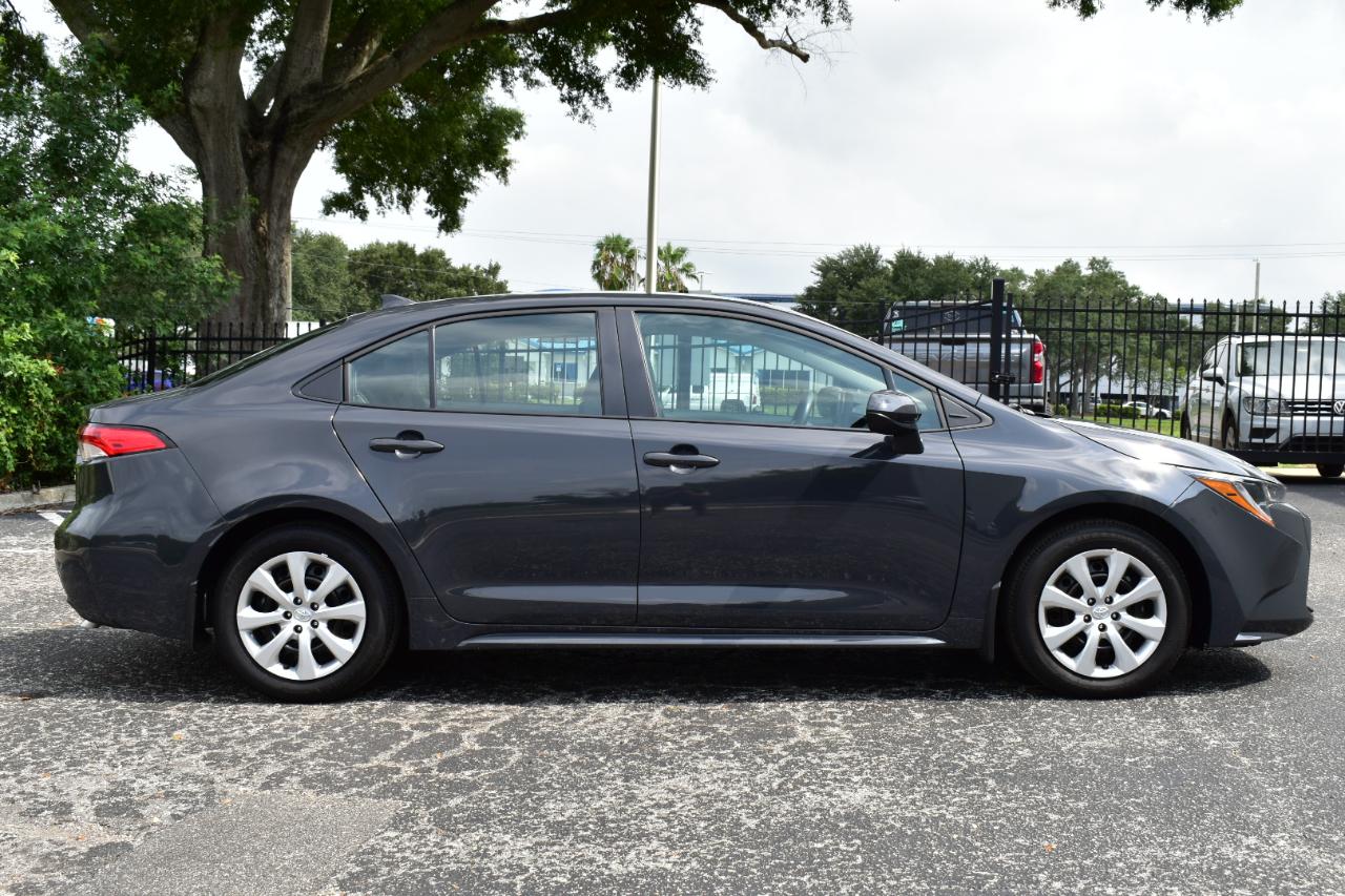 Toyota Corolla LE CVT (Natl) 2026