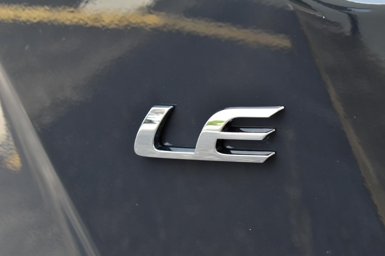 Toyota Corolla LE CVT (Natl) 2026