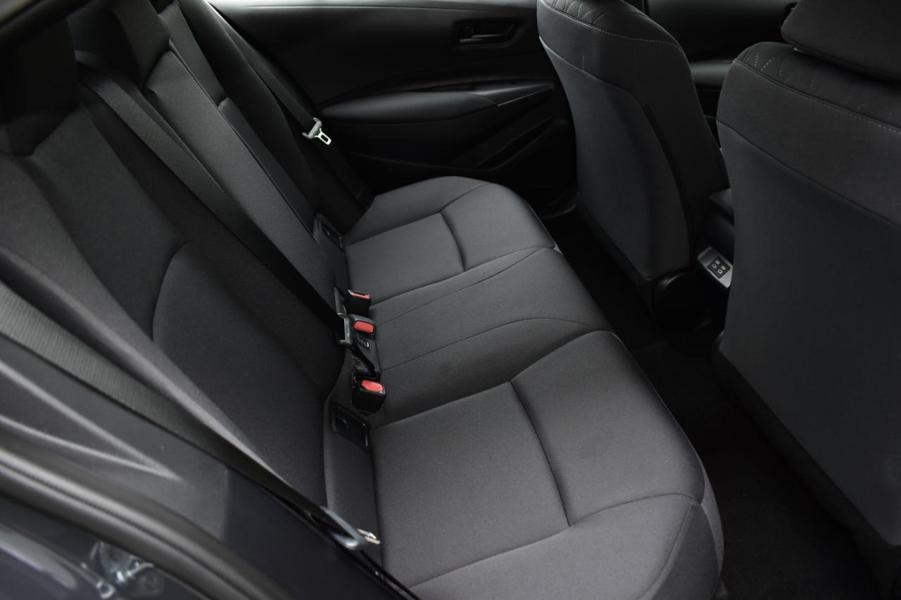 Toyota Corolla LE CVT (Natl) 2026