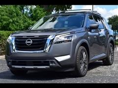 2022 Nissan Pathfinder 