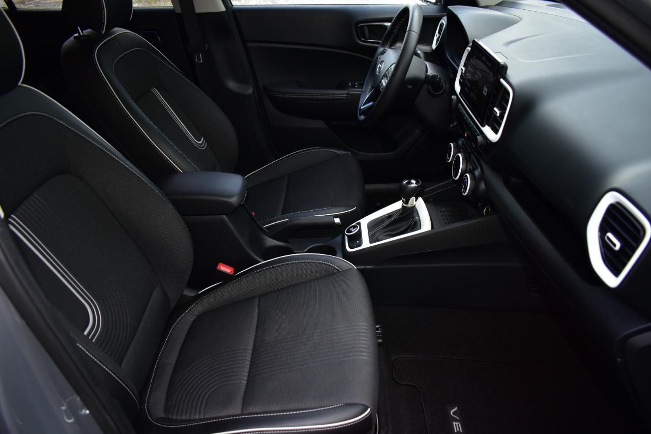 Hyundai Venue Limited IVT 2023