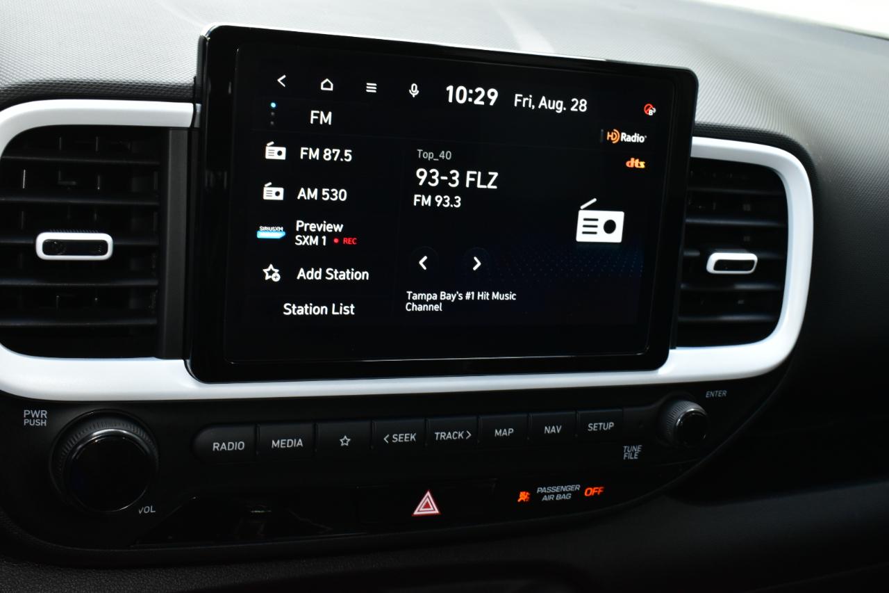 Hyundai Venue Limited IVT 2023