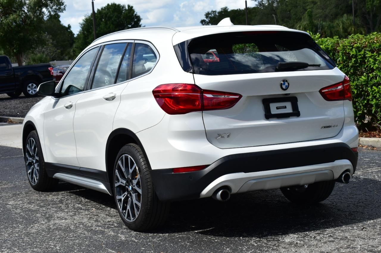 BMW X1 xDrive28i Sports Activity Vehicle 2021