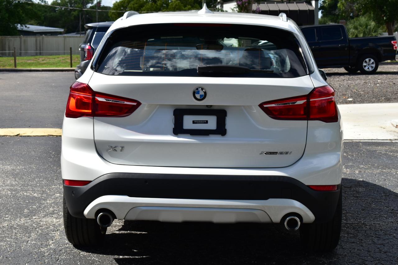 BMW X1 xDrive28i Sports Activity Vehicle 2021
