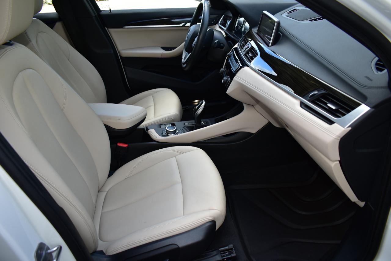BMW X1 xDrive28i Sports Activity Vehicle 2021