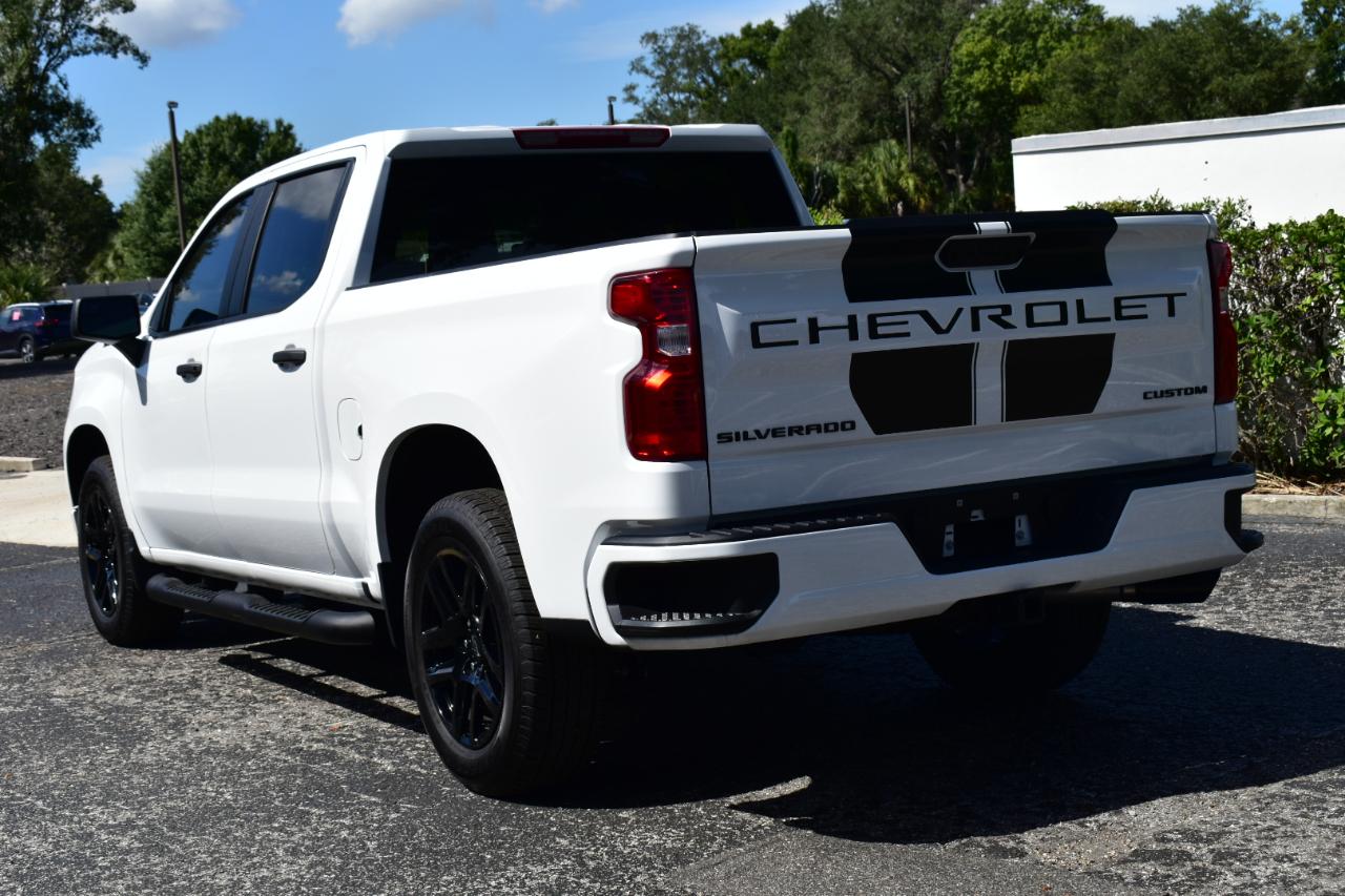 Chevrolet Silverado 1500 2WD Crew Cab 147" Custom 2026