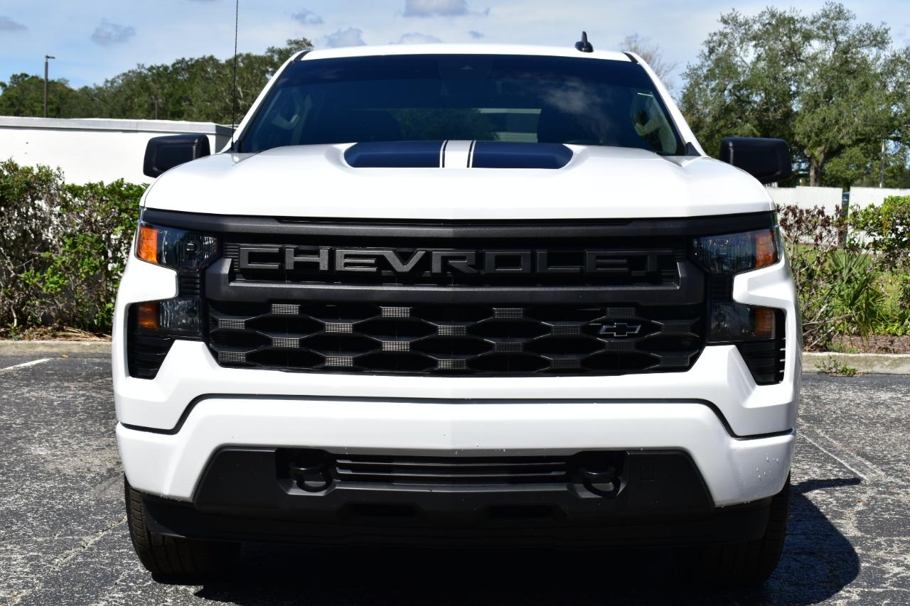 Chevrolet Silverado 1500 2WD Crew Cab 147" Custom 2026