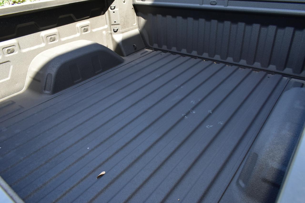 Chevrolet Silverado 1500 2WD Crew Cab 147" Custom 2026