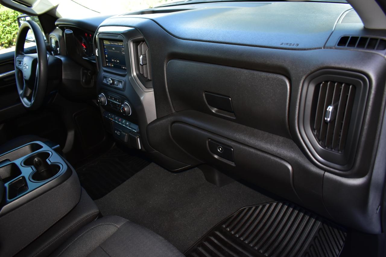 Chevrolet Silverado 1500 2WD Crew Cab 147" Custom 2026
