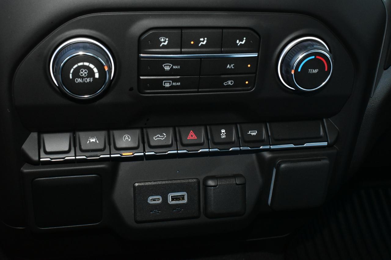 Chevrolet Silverado 1500 2WD Crew Cab 147" Custom 2026