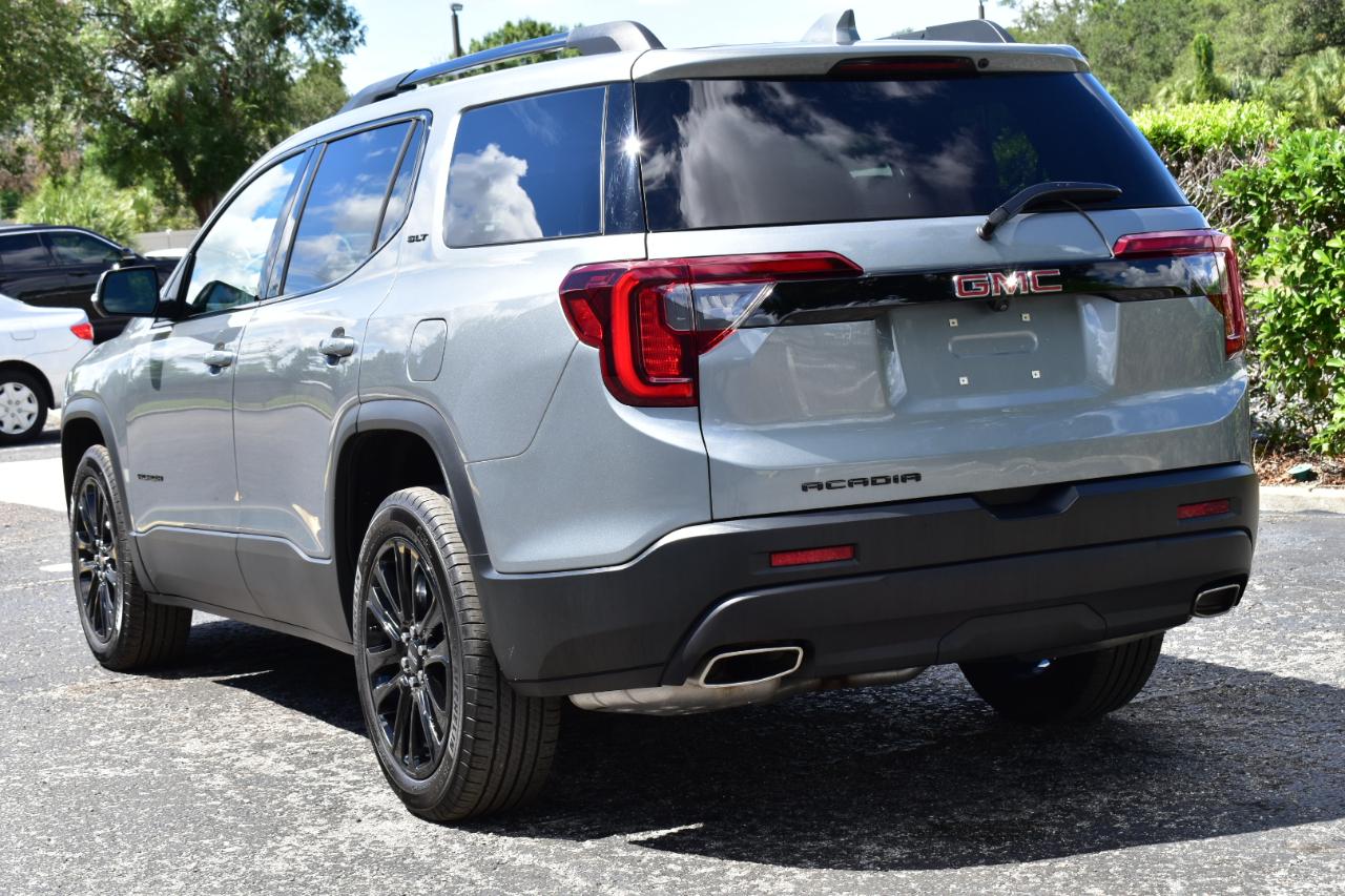 GMC Acadia FWD 4dr SLT 2023