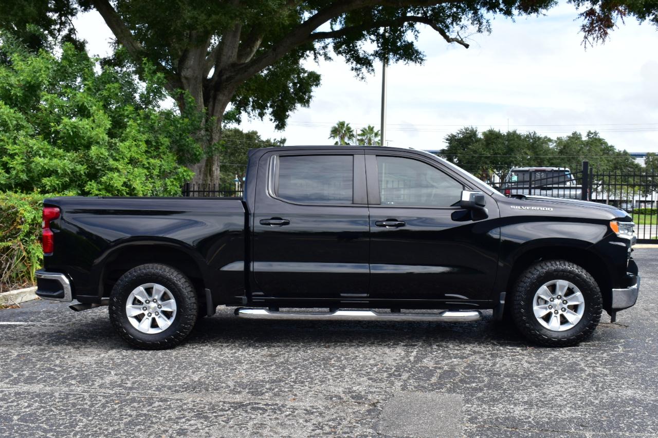 Chevrolet Silverado 1500 2WD Crew Cab 147" LT 2024