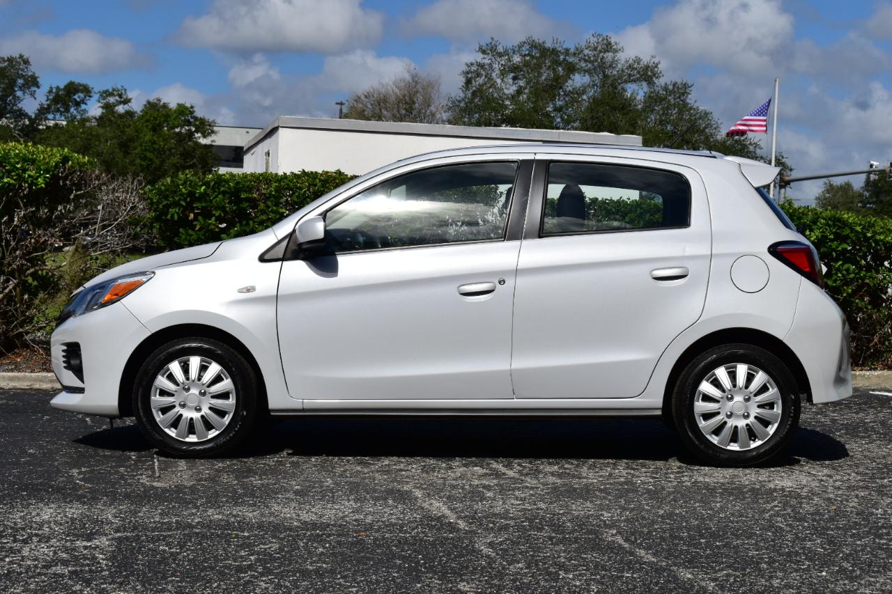 Mitsubishi Mirage ES CVT 2024